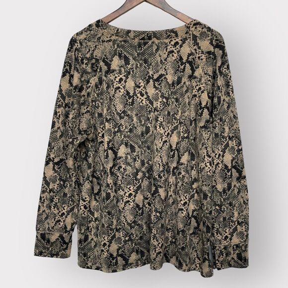 Sanctuary Snakeskin Pullover Sweater Women 1X Multicolor Raglan Long Sleeves Y98 - Picture 8 of 13